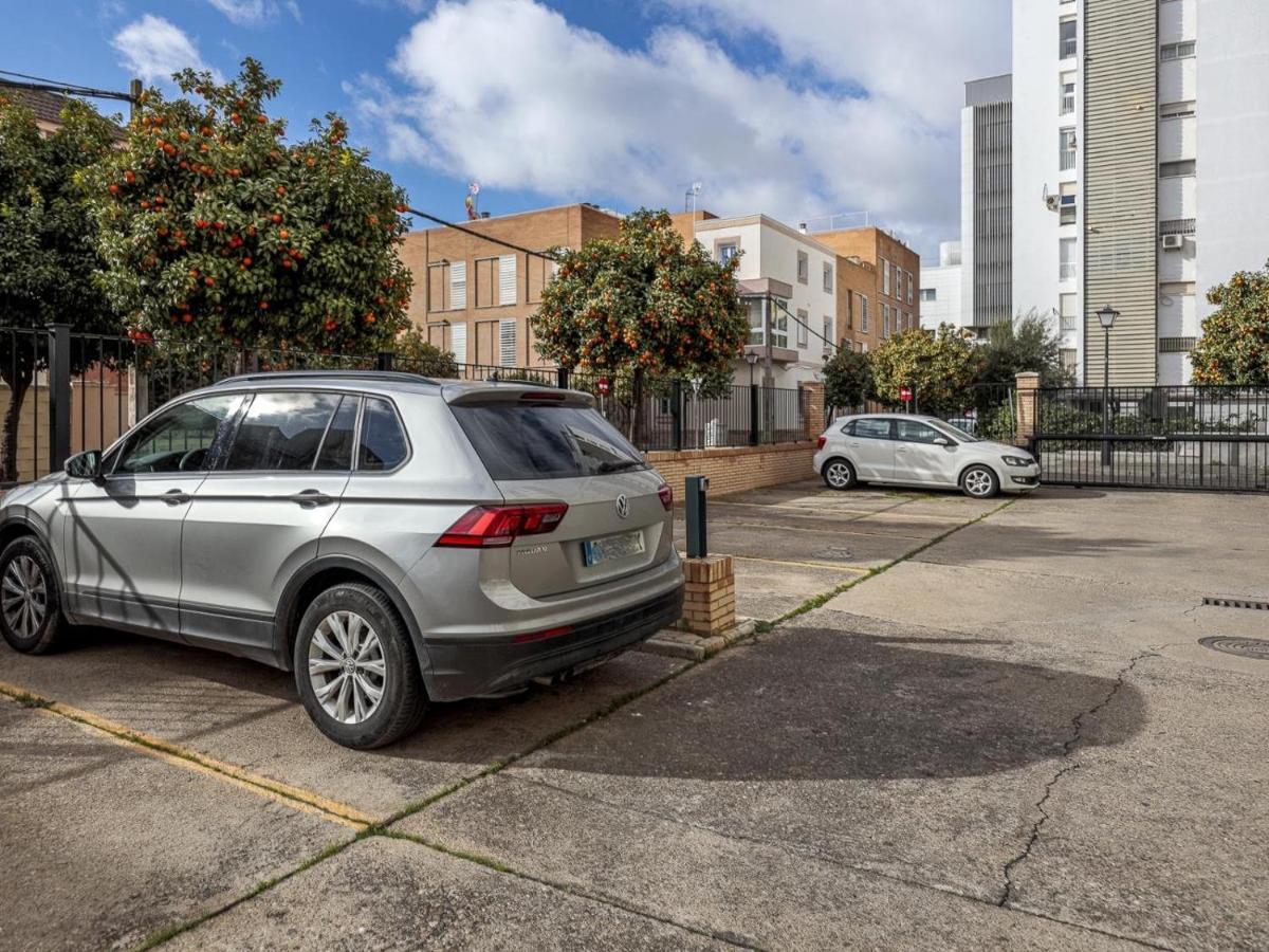 Elegante Apt Luminoso Y Tranquilo De 2 Hab Sevilla Wifi-Ful Parking Inc Bagian luar foto